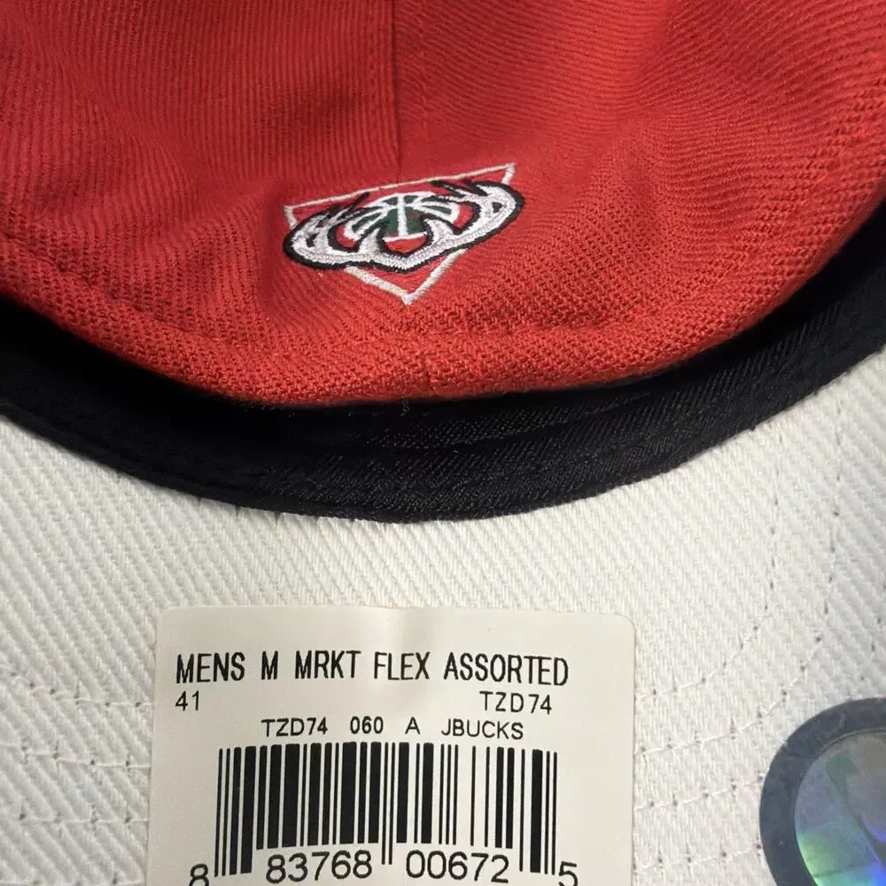 Deadstock 2006 NBA Elevation Milwaukee Bucks Burnt Red Fitted Hat M